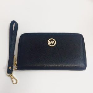 Brand-new Michael Kors Leather Wallet Wristlet